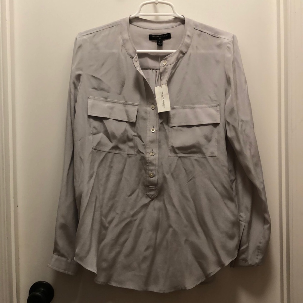 Banana republic sheer blouse grey Small